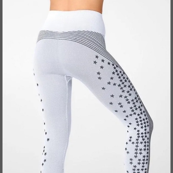 Fabletics seamless star print leggings size medium - Picture 2 of 7